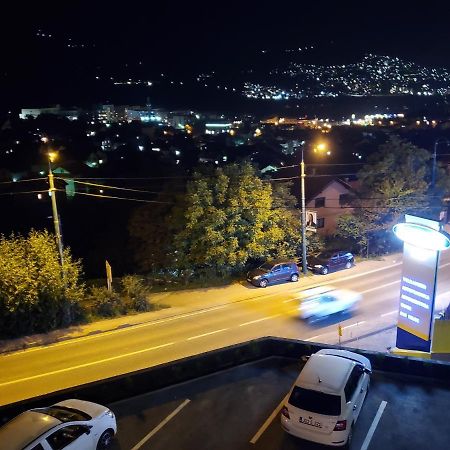 Sleep And Drive Cosy Apartamento Saraievo Exterior foto