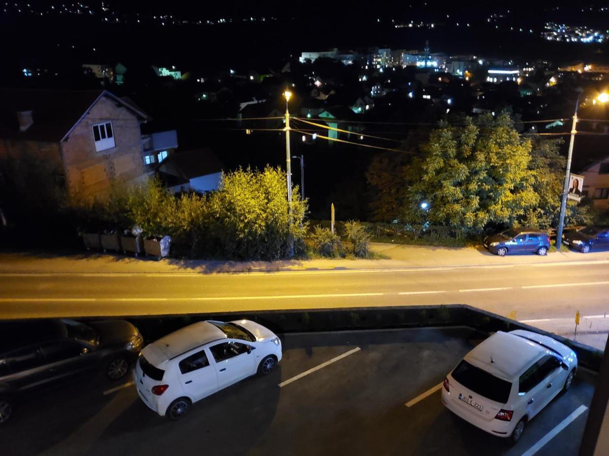 Sleep And Drive Cosy Apartamento Saraievo Exterior foto