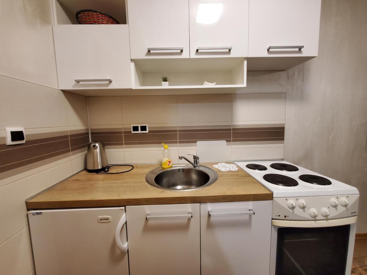 Sleep And Drive Cosy Apartamento Saraievo Exterior foto